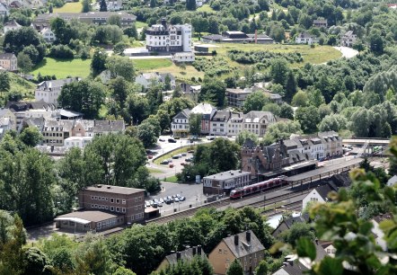 Gerolstein_Bahnhof mit Zug HENDELE, © Hendele