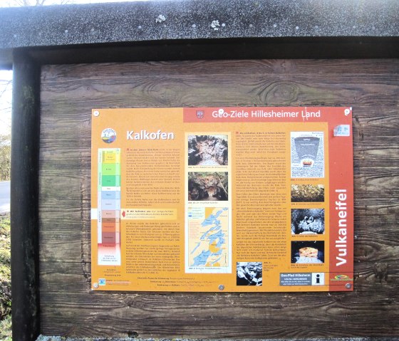 Infotafel Kalkofen, © Touristik GmbH Gerolsteiner Land, Ute Klinkhammer