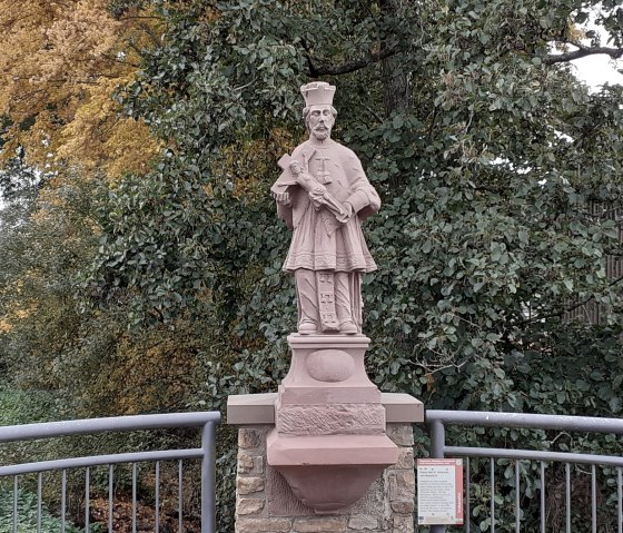 Statue hl. Johannes von Nepomuk, © Touristik GmbH Gerolsteiner Land, Ute Klinkhammer