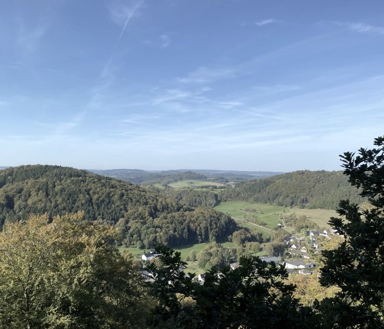 Ausblick vom Mühlberg Hohenfels-Essingen, © Touristik GmbH Gerolsteiner Land, Leonie Post