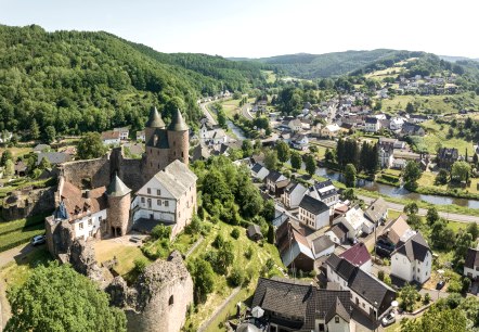 Mürlenbach mit Bertradaburg, © Eifel Tourismus GmbH, Dominik Ketz