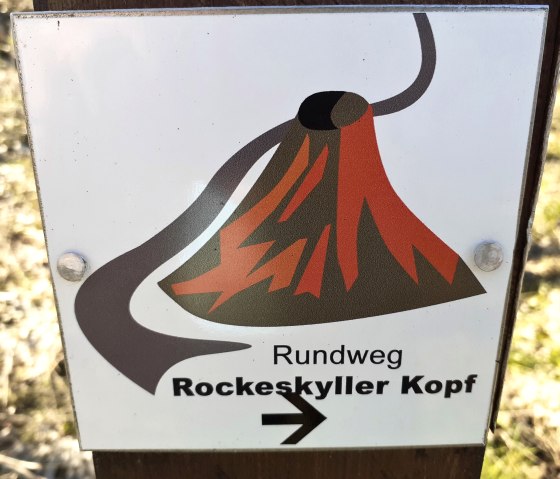 Wanderweglogo Rundweg Rockeskyller Kopf, © Touristik GmbH Gerolsteiner Land, Ute Klinkhammer