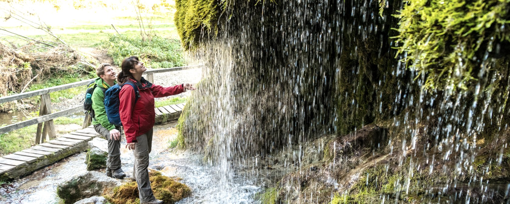 beeindruckender-wasserfall-dreimuehlen