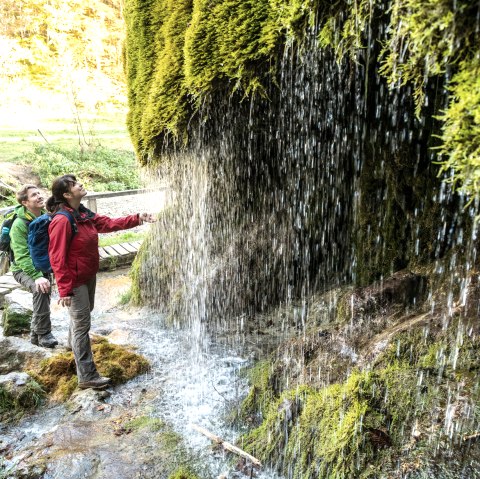 Beeindruckender Wasserfall Dreimühlen© Dominik Ketz