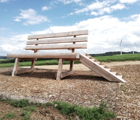 XXL Bank bei Walsdorf, © Nadja Blum, Touristik GmbH Gerolsteiner Land