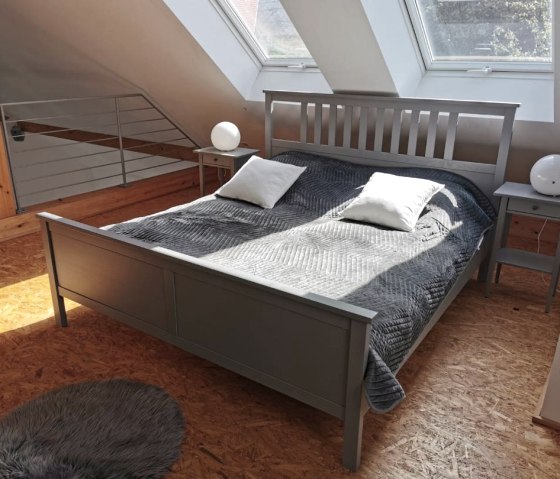 Schlafzimmer, © Raetz Eifel-Ferienhäuser