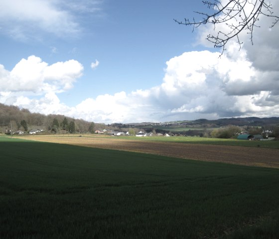 Blick auf Oberbettingen, © Touristik GmbH Gerolsteiner Land, Ute Klinkhammer