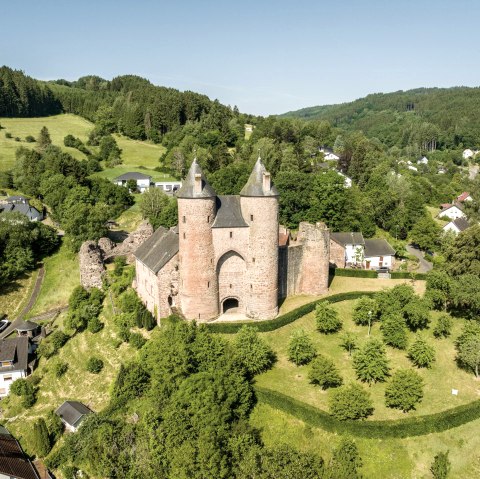 Bertradaburg in Mürlenbach, © Eifel Tourismus GmbH, Dominik Ketz