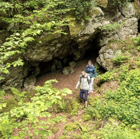 Vulkanpfad, Mühlsteinhöhle, Gerolstein, © Eifel Tourismus GmbH, Dominik Ketz