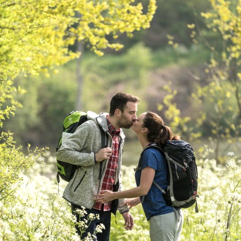 Vulcanpfad, Paar am Eichholzmaar , © © Eifel Tourismus GmbH, Dominik Ketz