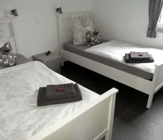 Schlafzimmer 2