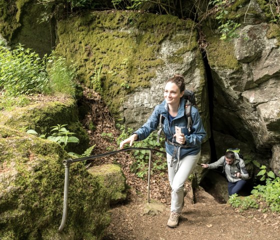 Vulkanpfad, Mühlsteinhöhle, Gerolstein-Roth, © Eifel Tourismus GmbH, Dominik Ketz