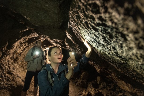 ET-2019-451-Vulkanpfad, Mühlsteinhöhle, Gerolstein-Roth © Eifel Tourismus GmbH, Dominik Ketz, © Eifel Tourismus GmbH, Dominik Ketz