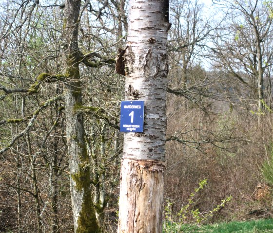 Wanderweg Logo Rund um Neroth, © Touristik GmbH Gerolsteiner Land, Ute Klinkhammer