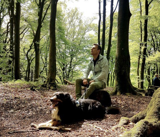 Rast mit Hund, © Nicole Baller/TW Gerolsteiner Land GmbH