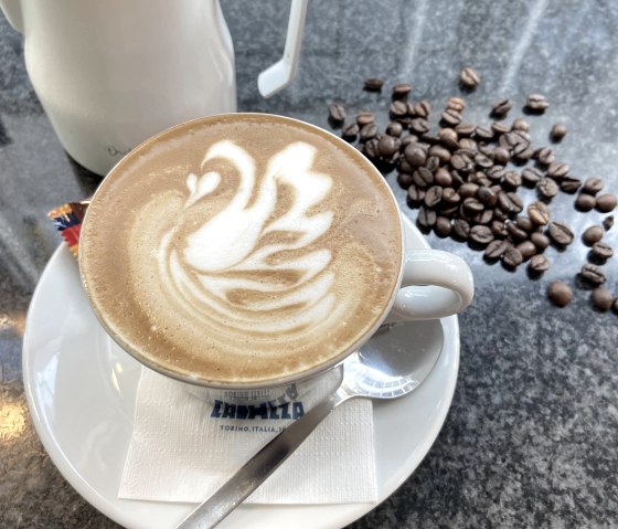 Bistro im Flecken Kaffee, © Zur zeitlich unbegrenzten und freien Nutzung