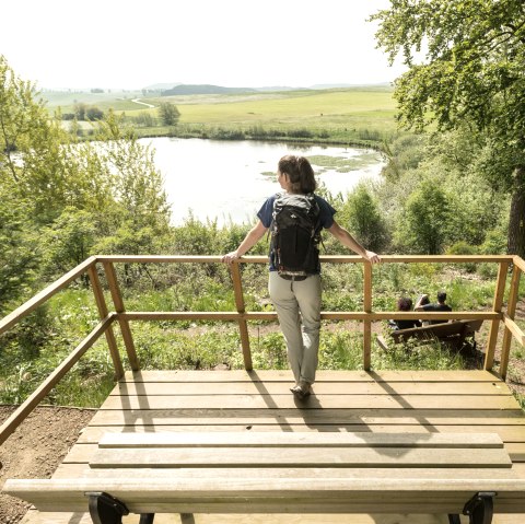 Rest at Eichholzmaar, © Eifel Tourismus GmbH, Dominik Ketz