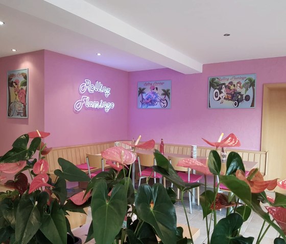 Eiscafé, Rolling Flamingo, © Jean Munoz