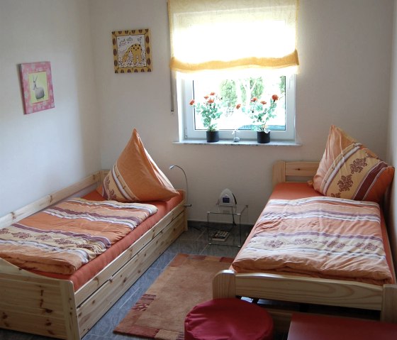 Das (Kinder-)Schlafzimmer im EG, © Familie Floßdorf