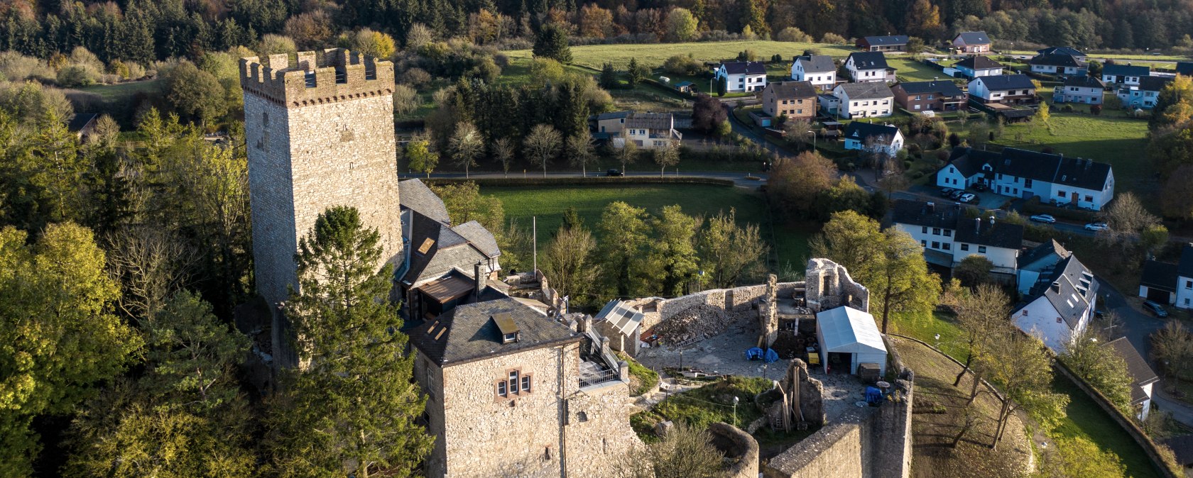 Burg Kerpen, © Eifel Tourismus GmbH, Dominik Ketz